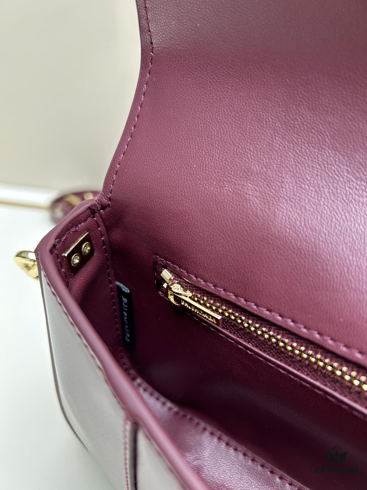 6930dc806e68136f4d9b1cad Balenciaga Paris H02606, Size 23x13x4cm, Full-Grain Leather, 2025 New Arrival Niche Bag