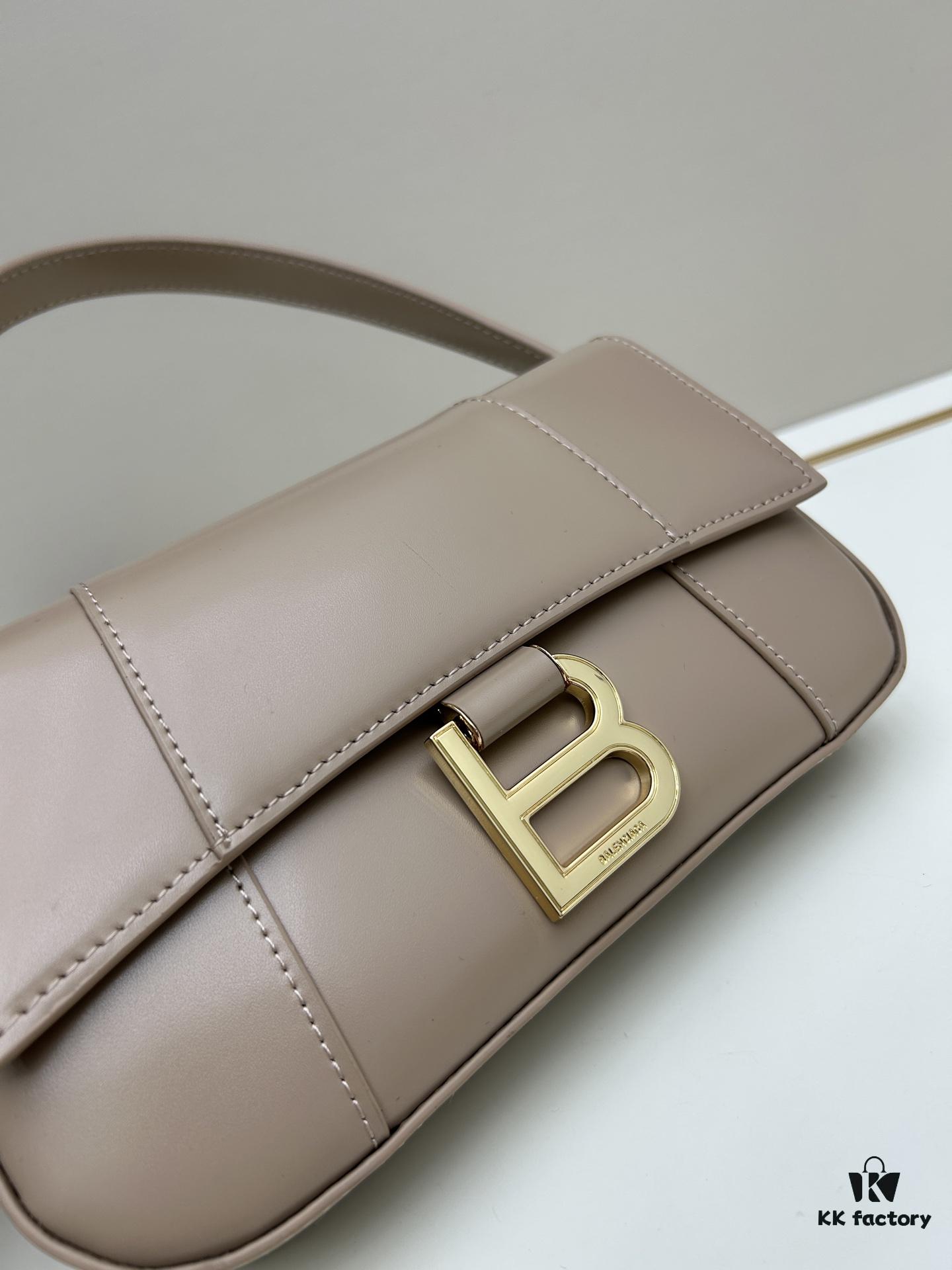 6930dc906e68136f4d9b1cba Balenciaga Paris H02606, Size 23x13x4cm, Full-Grain Leather, 2025 New Arrival Niche Bag