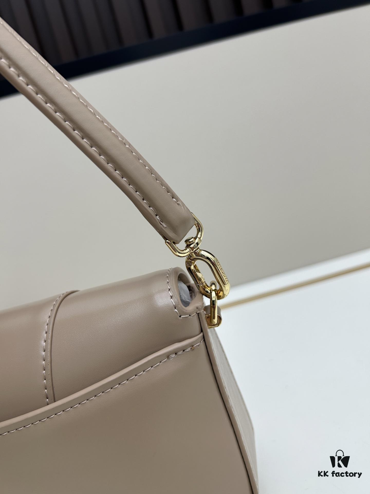 6930dc936e68136f4d9b1cbc Balenciaga Paris H02606, Size 23x13x4cm, Full-Grain Leather, 2025 New Arrival Niche Bag