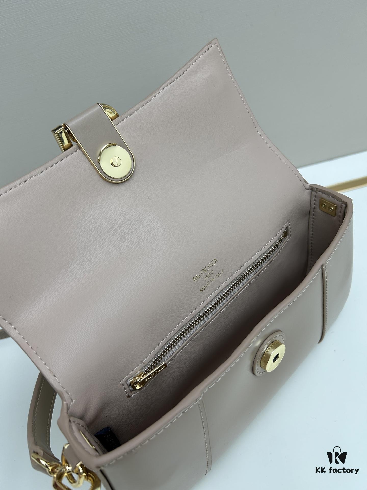 6930dc956e68136f4d9b1cbd Balenciaga Paris H02606, Size 23x13x4cm, Full-Grain Leather, 2025 New Arrival Niche Bag
