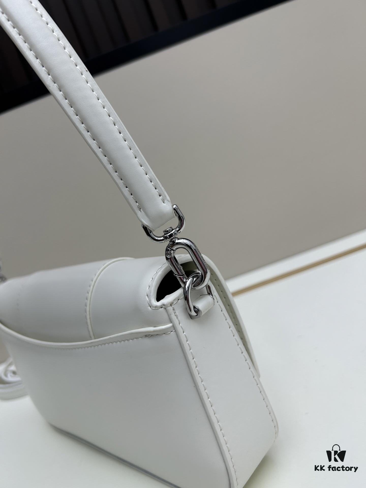 6930dca36e68136f4d9b1ccf Balenciaga Model: H02606, Size 23x13x4cm, Full-Grain Leather, 2025 New Arrival Unique Design Bag for Early Risers