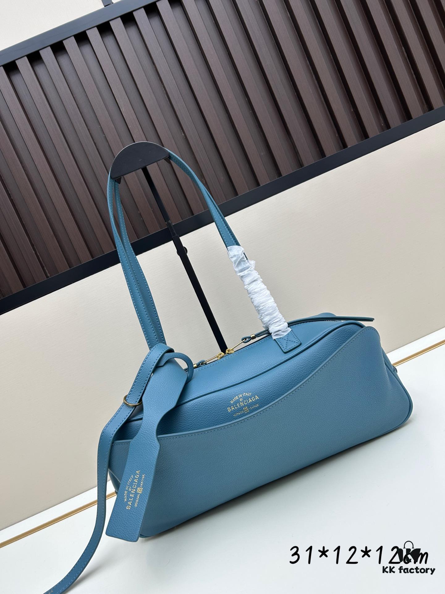 6930dcde6e68136f4d9b1d17 Gift Box Included 🎁, Balenciaga Size 30.9X11.9X11.9cm, Full-Grain Leather Material, 2025 New Minimalist Tote Bag 🛍️ Essential for Early Risers