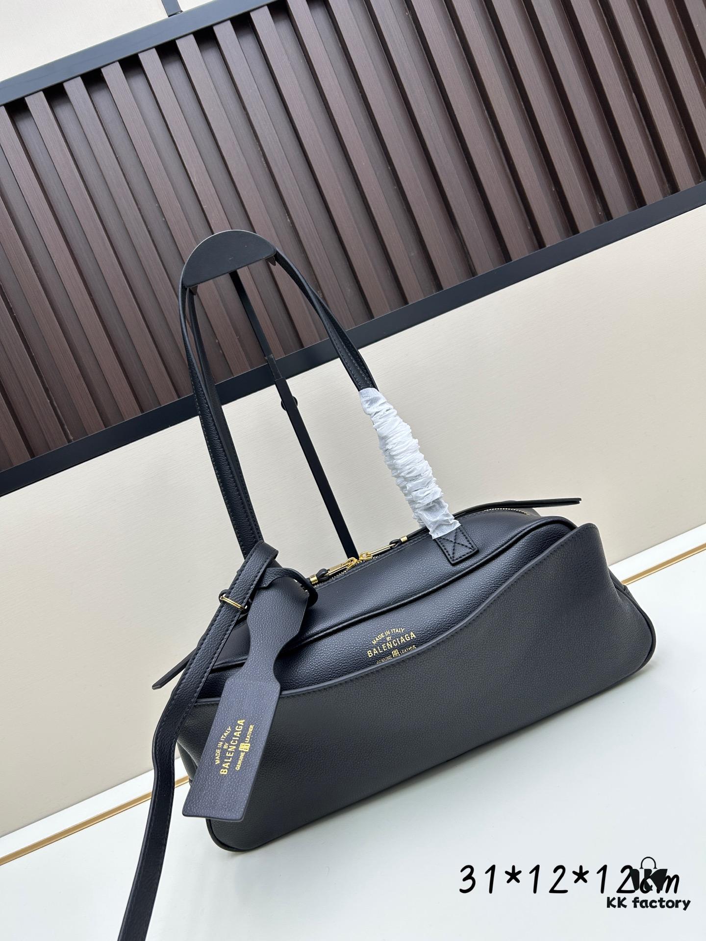 6930dcdf6e68136f4d9b1d1e Gift Box Included 🎁, Balenciaga Size 30.9X11.9X11.9cm, Full-Grain Leather, 2025 New Niche Tote Bag 🛍️ Essential for Early Risers