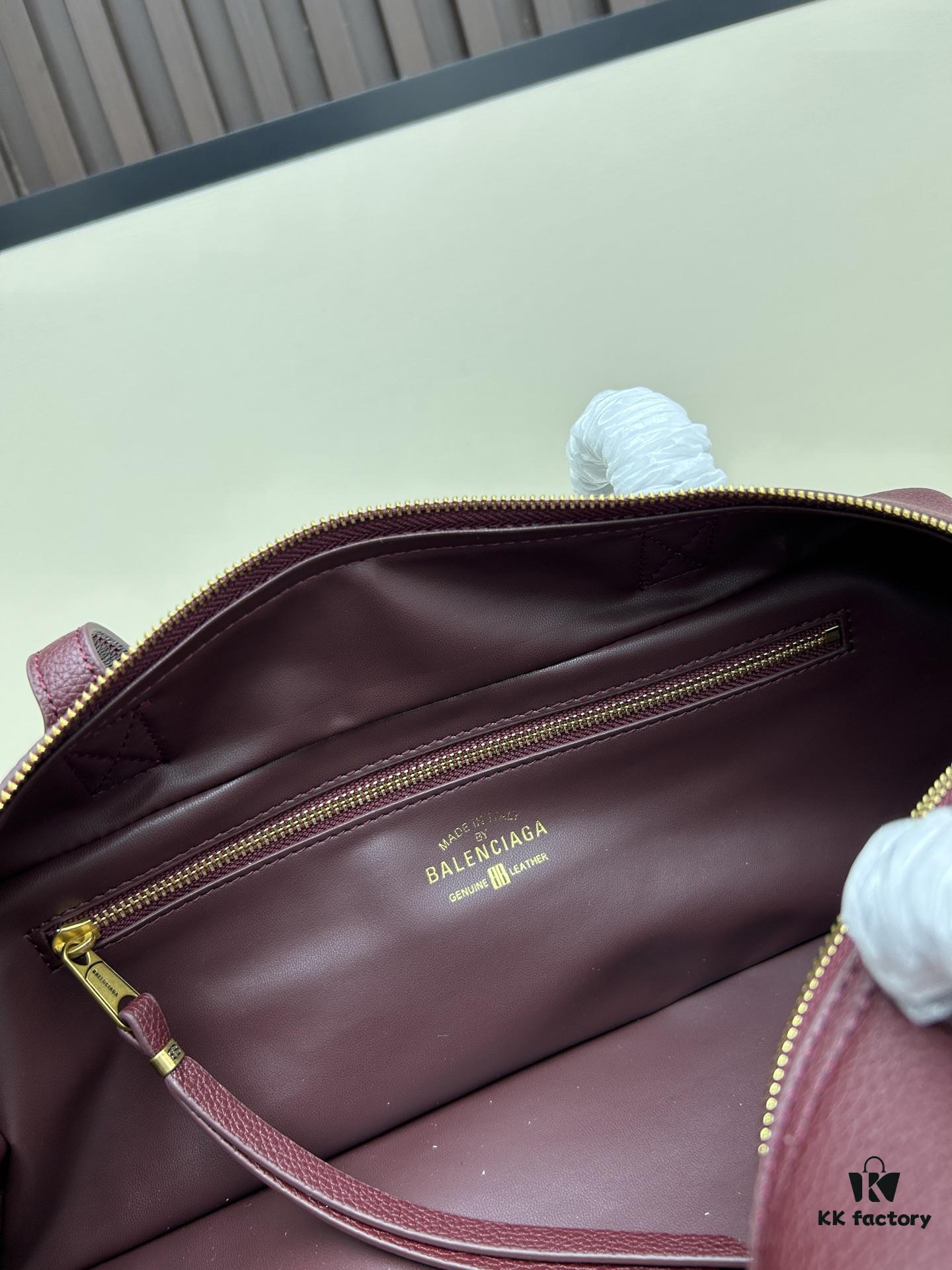 6930dce66e68136f4d9b1d26 Gift Box Included 🎁, Balenciaga Size 30.9X11.9X11.9cm, Full-Grain Leather Material, 2025 New Minimalist Tote Bag 🛍️ Essential for Early Risers