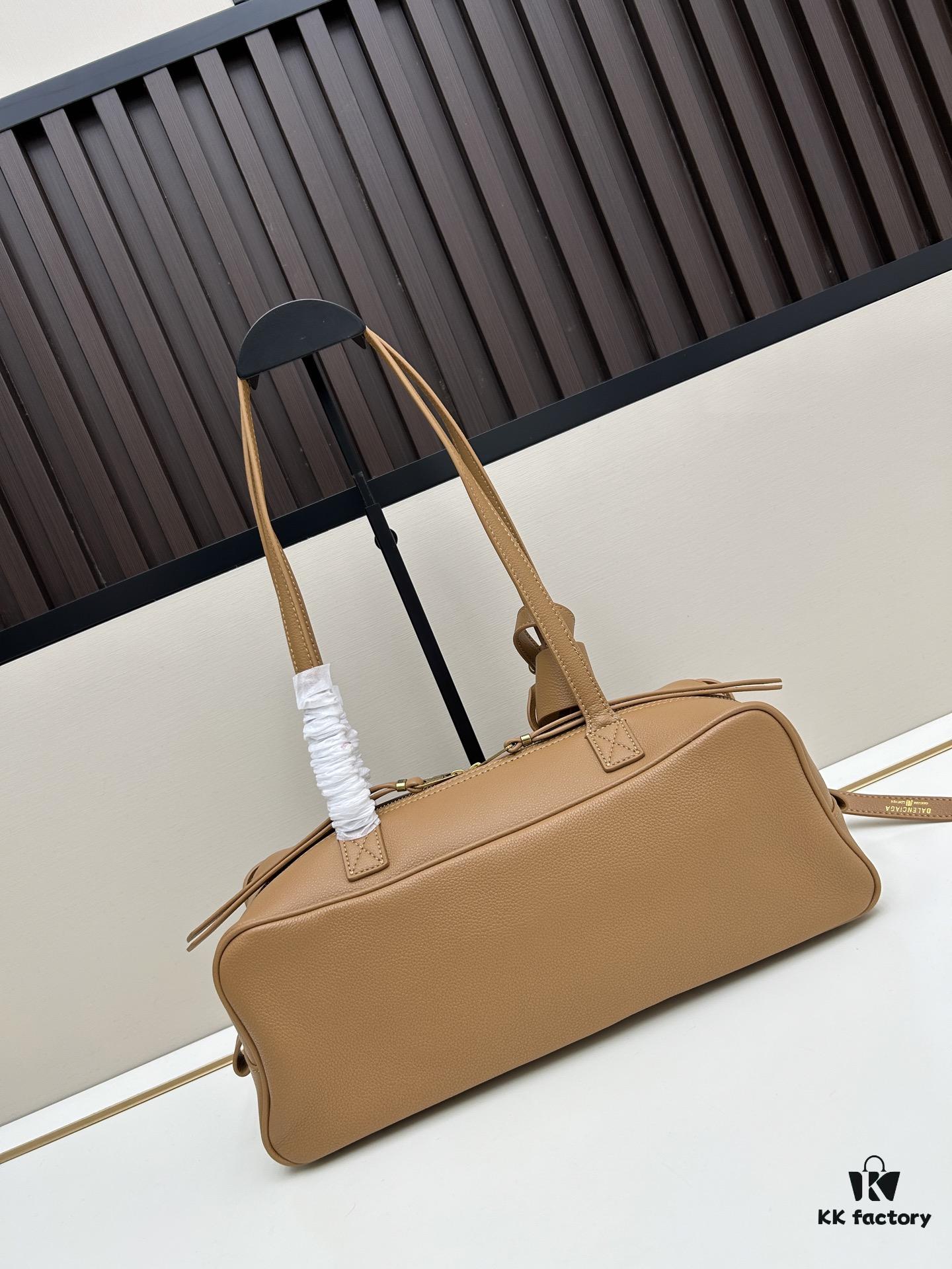 6930dcf56e68136f4d9b1d3a Gift Box Included 🎁, Balenciaga 30.9X11.9X11.9cm Genuine Leather Tote Bag, 2025 New Arrival Niche Style, Must-Have for Early Risers 🛍️