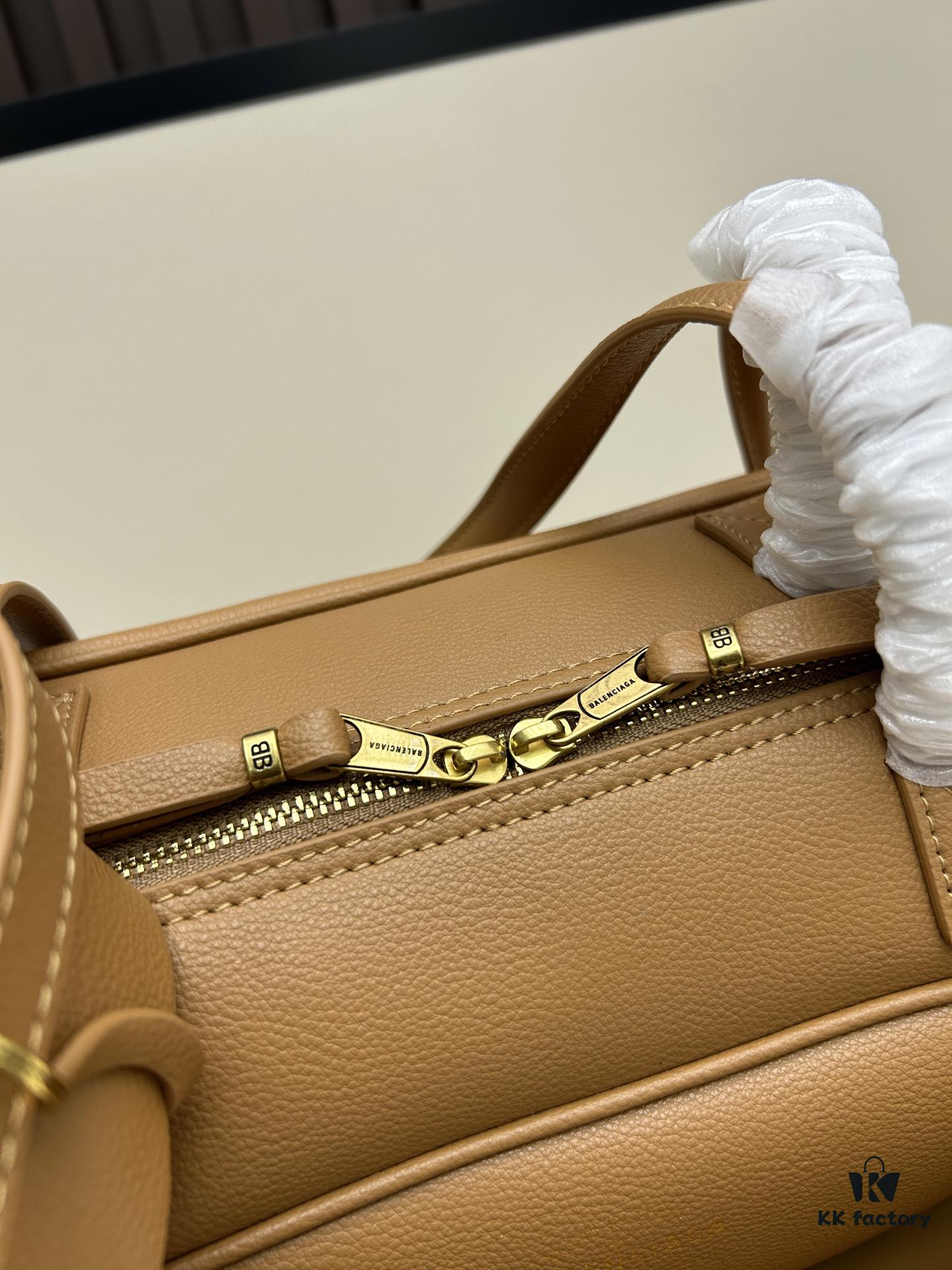 6930dcfa6e68136f4d9b1d40 Gift Box Included 🎁, Balenciaga 30.9X11.9X11.9cm Genuine Leather Tote Bag, 2025 New Arrival Niche Style, Must-Have for Early Risers 🛍️