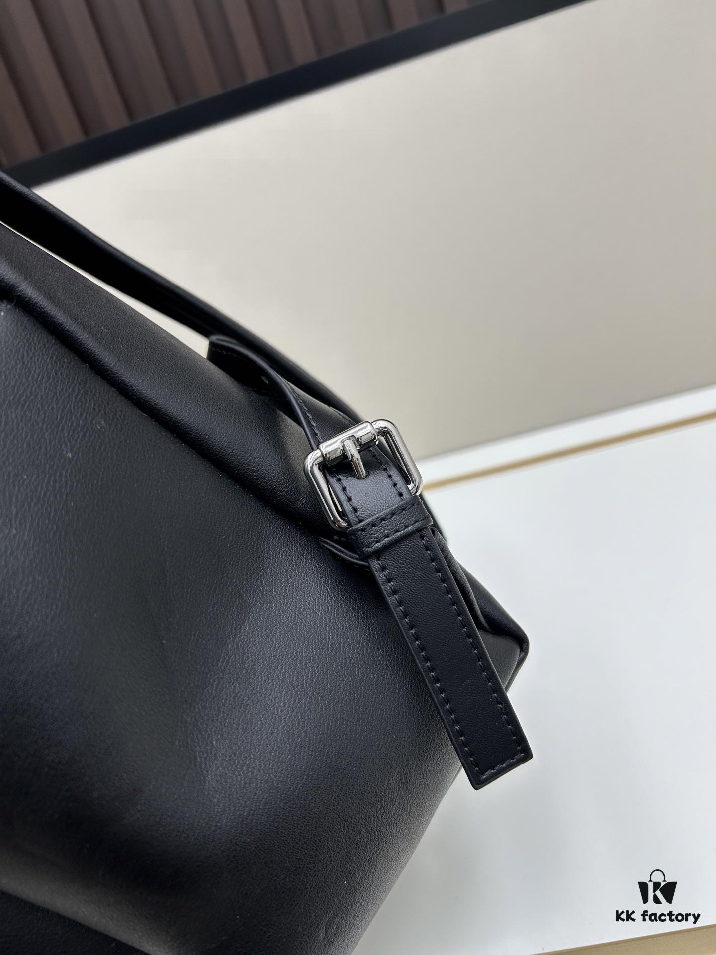 6930dd466e68136f4d9b1da2 Balenciaga Everyday Backpack