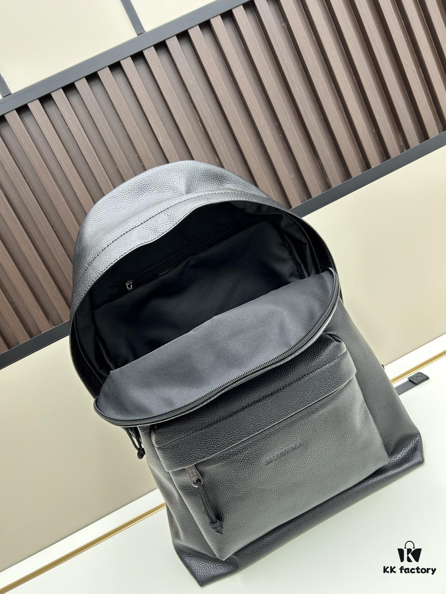 6930dd4e6e68136f4d9b1dac Balenciaga Everyday Backpack
