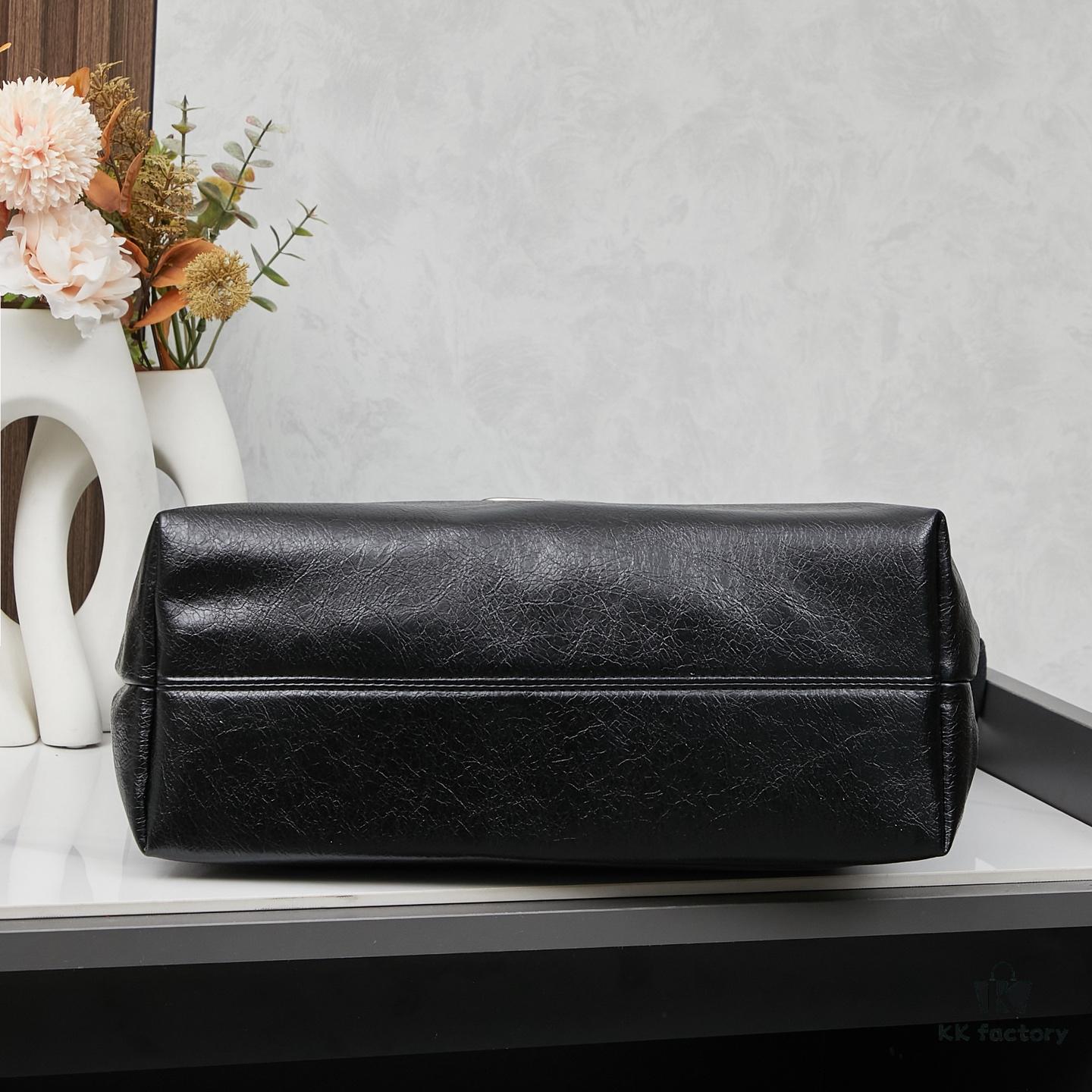 6930dfd26e68136f4d9b20f5 Balenciaga Monaco Medium Hobo Bag