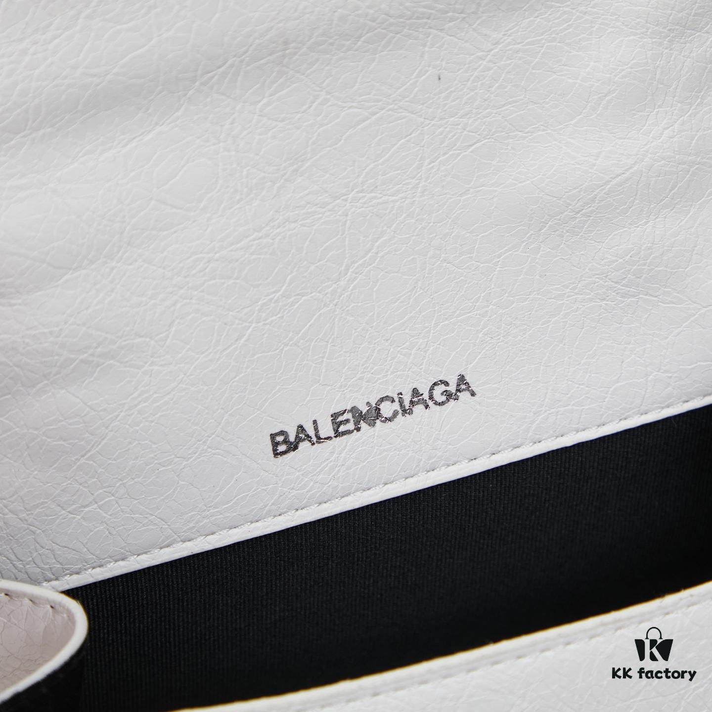 6930dfed6e68136f4d9b211b Small Balenciaga Hourglass Motorcycle Bag with Box ||| Balenciaga Hourglass x Le Cagole Collection