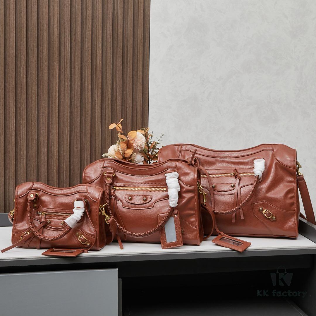 6930e08f6e68136f4d9b220a Balenciaga Motorcycle Bag in Medium Size with Gold Buckle, Includes Box