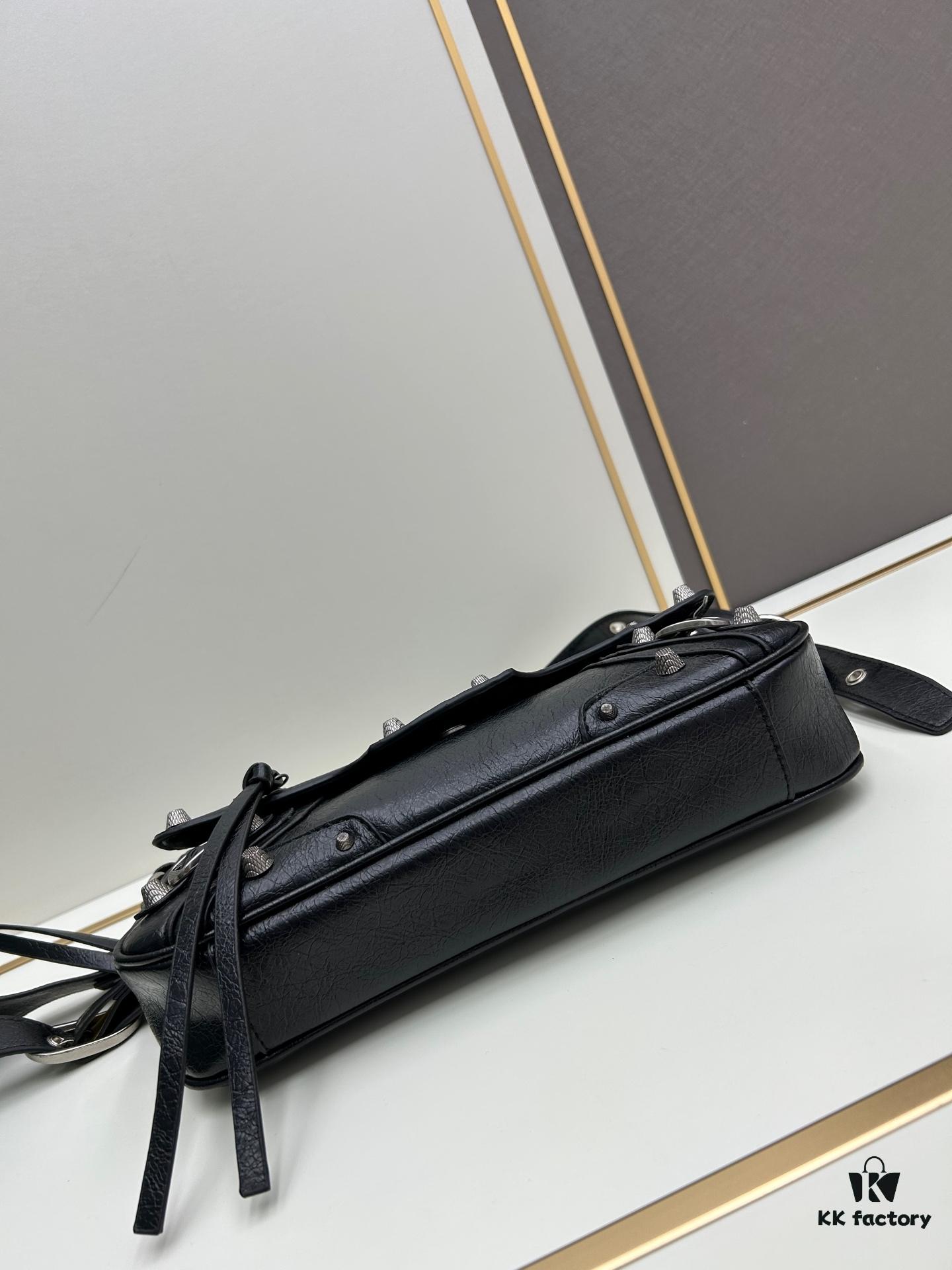 6930e0c46e68136f4d9b2247 Balenciaga Le Cagole Series New Sling Bag - French Bag Style, Practical Design, Italian Imported Leather