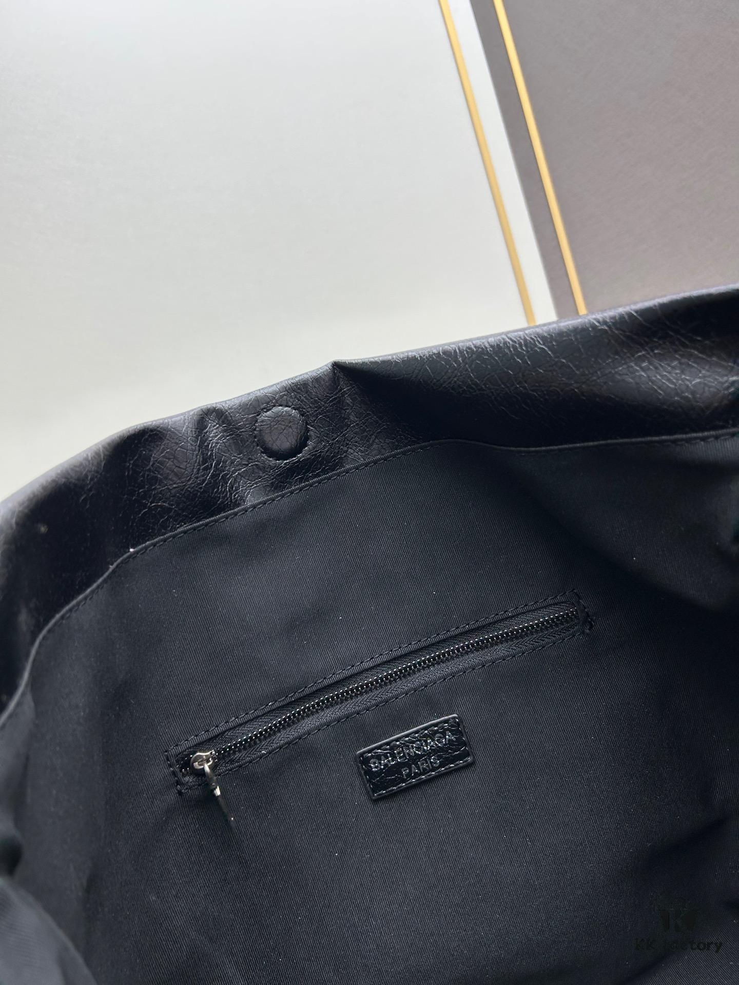 Balenciaga Monaco Medium Hobo Bag