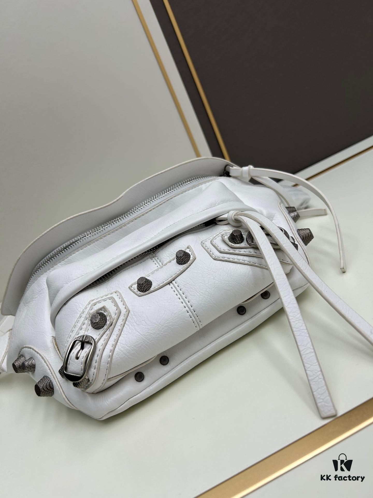 6930e0f56e68136f4d9b2283 Balenciaga LE CAGOLE ||| LE CAGOLE MEN Medium Black Grained Lamb Leather Belt Bag