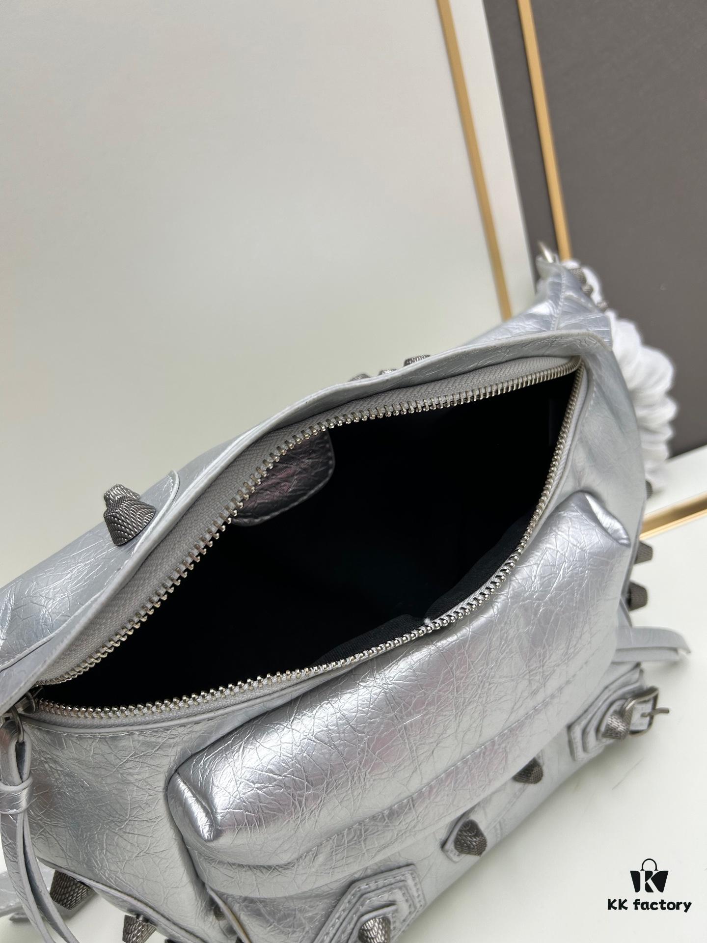 6930e0fe6e68136f4d9b2292 Balenciaga LE CAGOLE MEDIUM BLACK GOAT LEATHER WAIST BAG WITH BOX