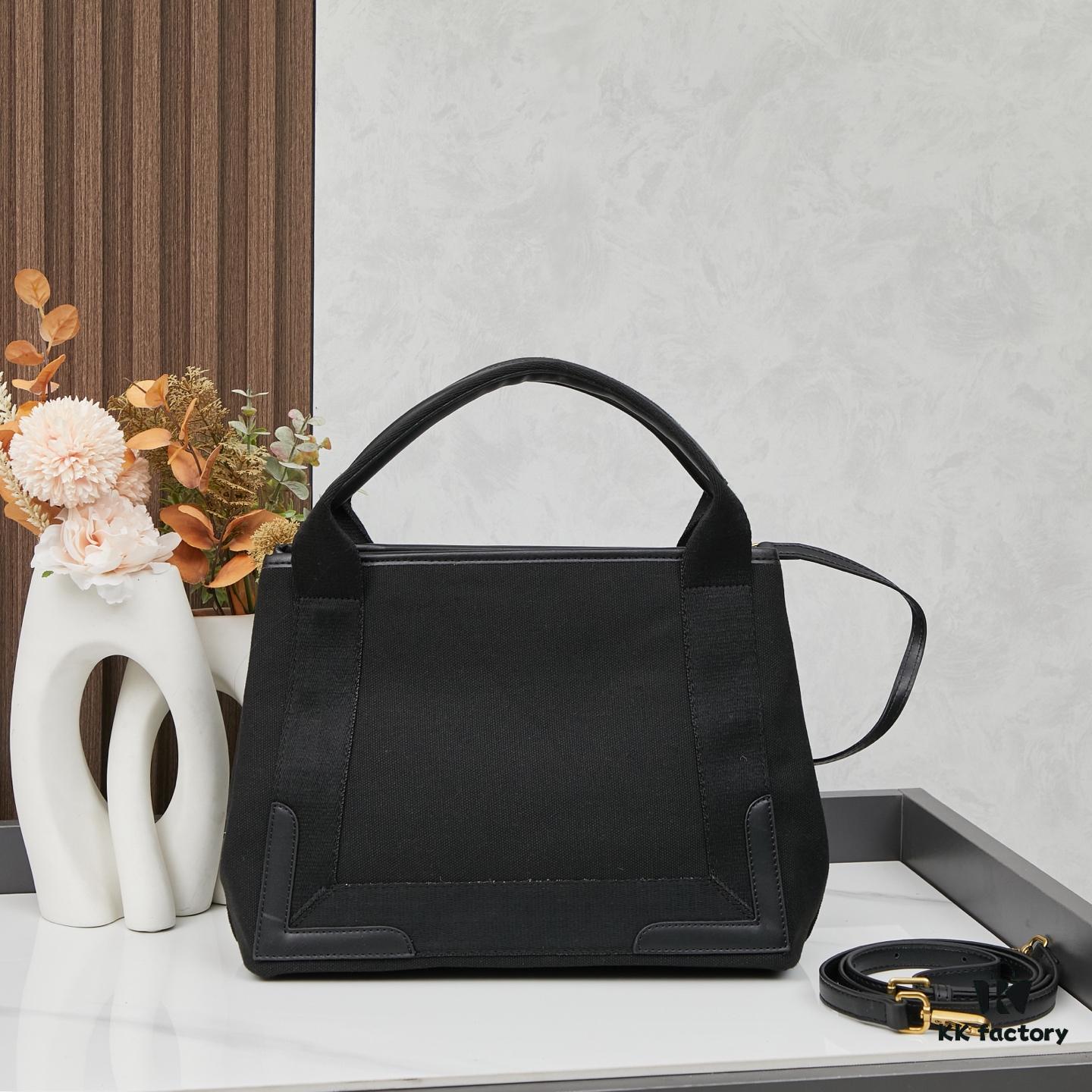 6930e13d6e68136f4d9b22e0 Small BALENCIAGA Cabas S Tote Bag
