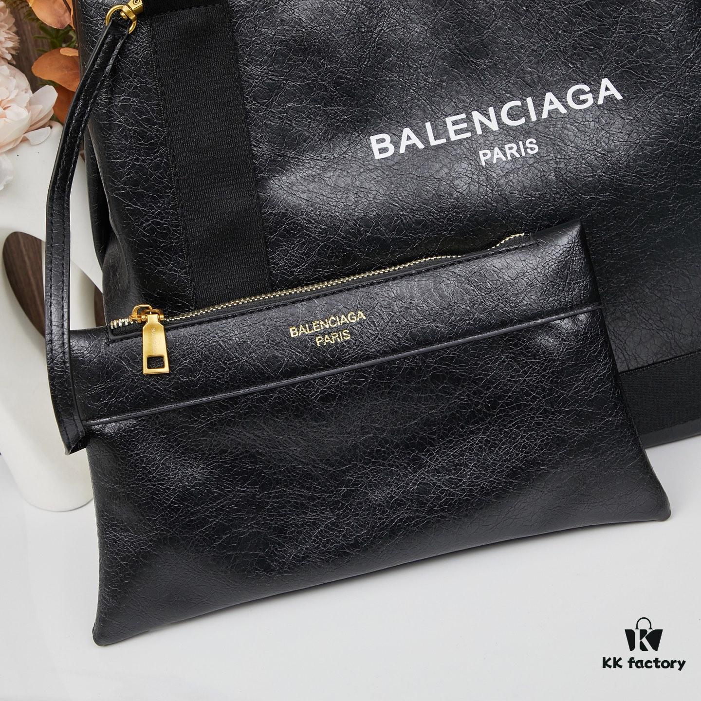 6930e1626e68136f4d9b2309 Large BALENCIAGA Cabas S Tote Bag