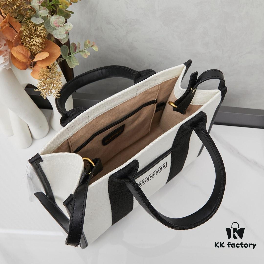 6930e1756e68136f4d9b231f Small Balenciaga Hardware Tote – A modern reinterpretation of the canvas bag originally developed for the Marine Corps