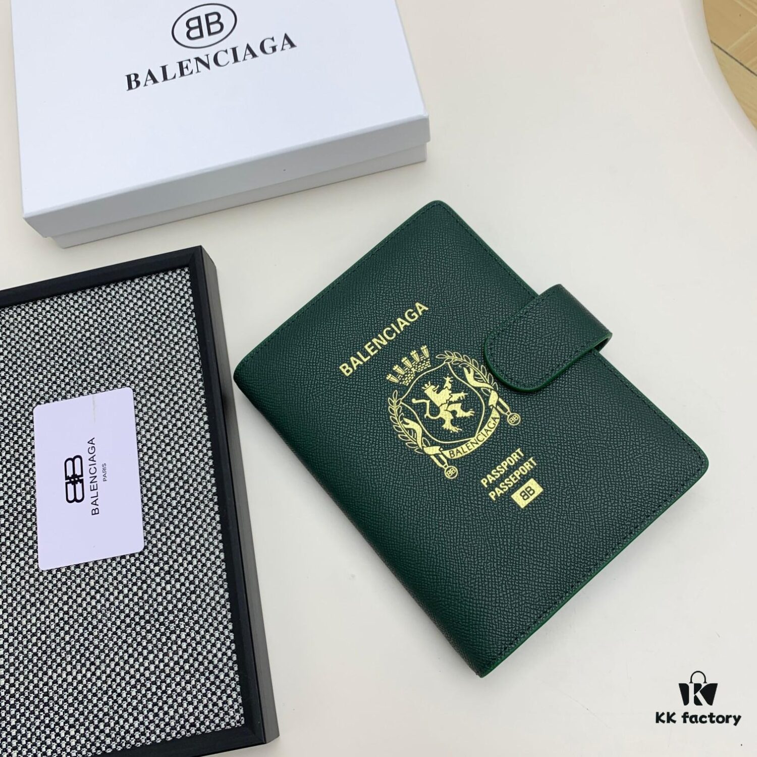 6930e1906e68136f4d9b2345 BALENCIAGA Notepad Secret Cabinet Style, Fine Smooth Material, Impeccable Craftsmanship with Built-in Card Slots and Dividers, Size 15x19x4cm