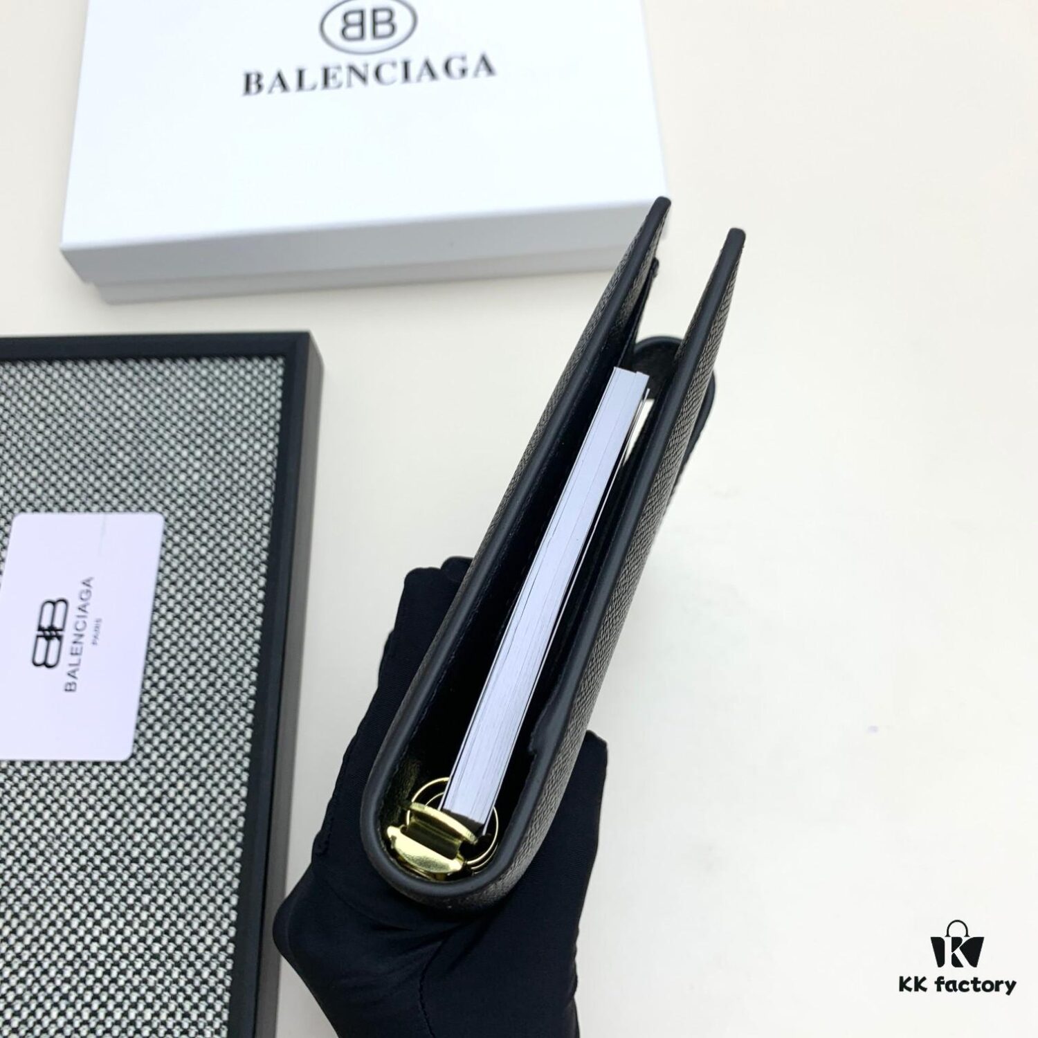 6930e1966e68136f4d9b234c BALENCIAGA Notepad Notebook - Retail Exclusive, Smooth Premium Material, Impeccable Craftsmanship, Interior Card Slots and Dividers, Size 15x19x4cm