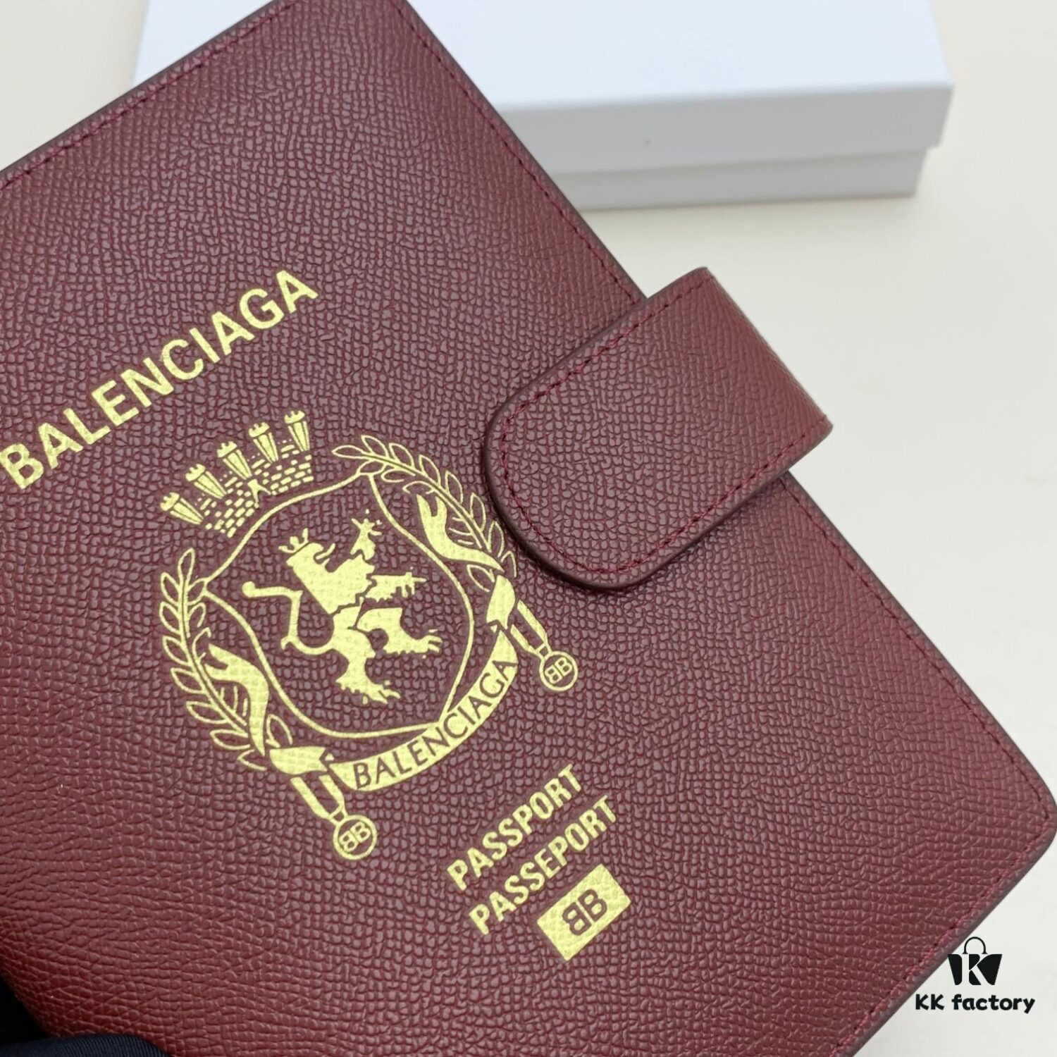 6930e19e6e68136f4d9b2354 BALENCIAGA Notepad ✉️ Boutique Edition, Exquisite Smooth Material, Impeccable Craftsmanship, Featuring Card Slots and Interior Compartments, Size 15x19x4cm