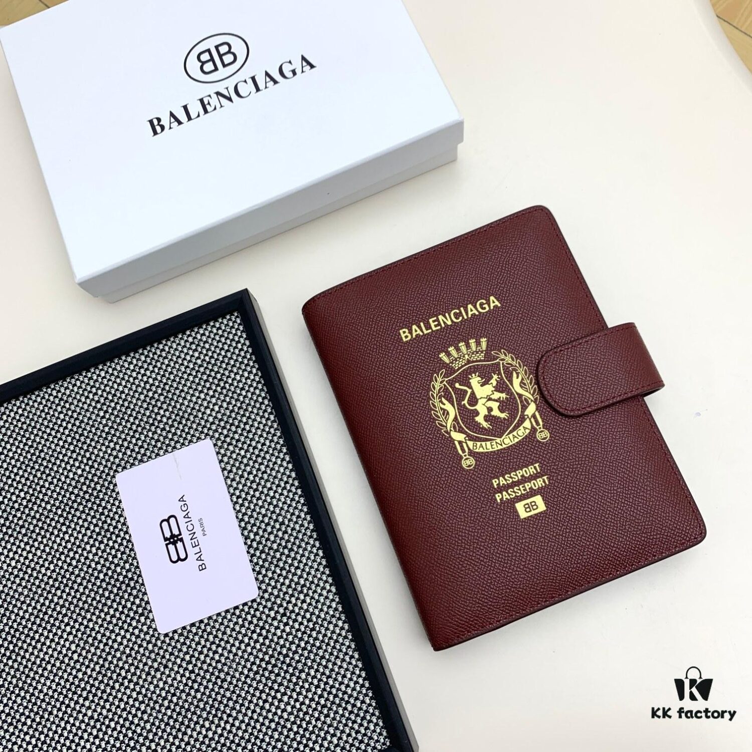6930e1a36e68136f4d9b2358 BALENCIAGA Notepad ✉️ Boutique Edition, Exquisite Smooth Material, Impeccable Craftsmanship, Featuring Card Slots and Interior Compartments, Size 15x19x4cm
