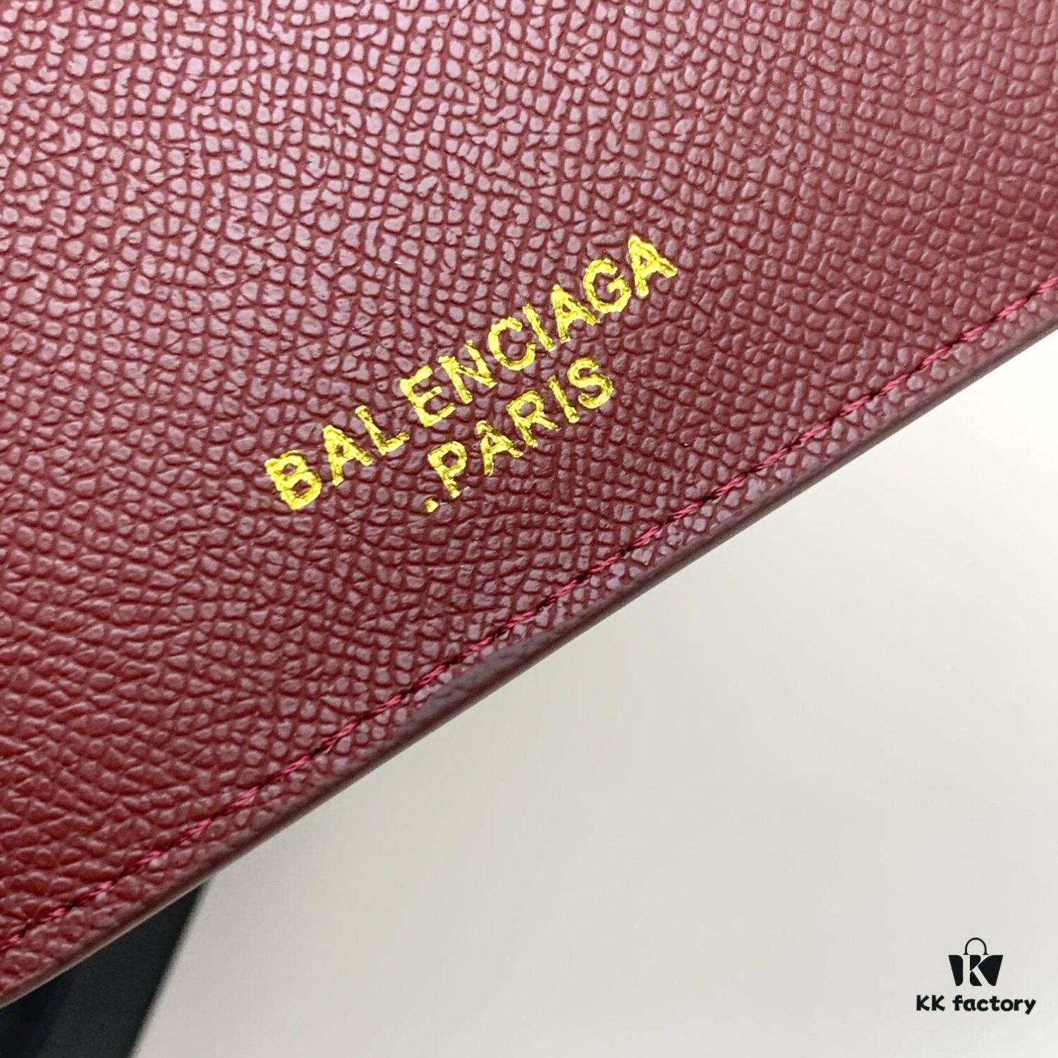 6930e1bd6e68136f4d9b2378 BALENCIAGA Notepad ✉️ Boutique Edition, Exquisite Smooth Material, Impeccable Craftsmanship, Featuring Card Slots and Interior Compartments, Size 15x19x4cm