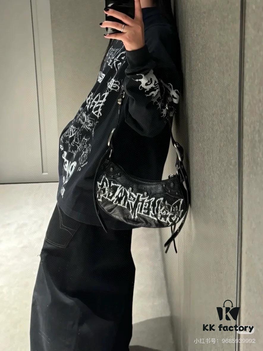 6930e1ce6e68136f4d9b2392 Balenciaga 24 DIY METAL Graffiti Print Long Sleeve/Short Sleeve T-Shirt