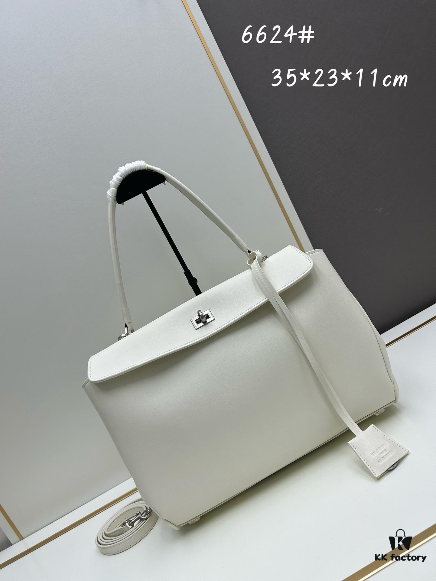 35cm Balenciaga Rodeo