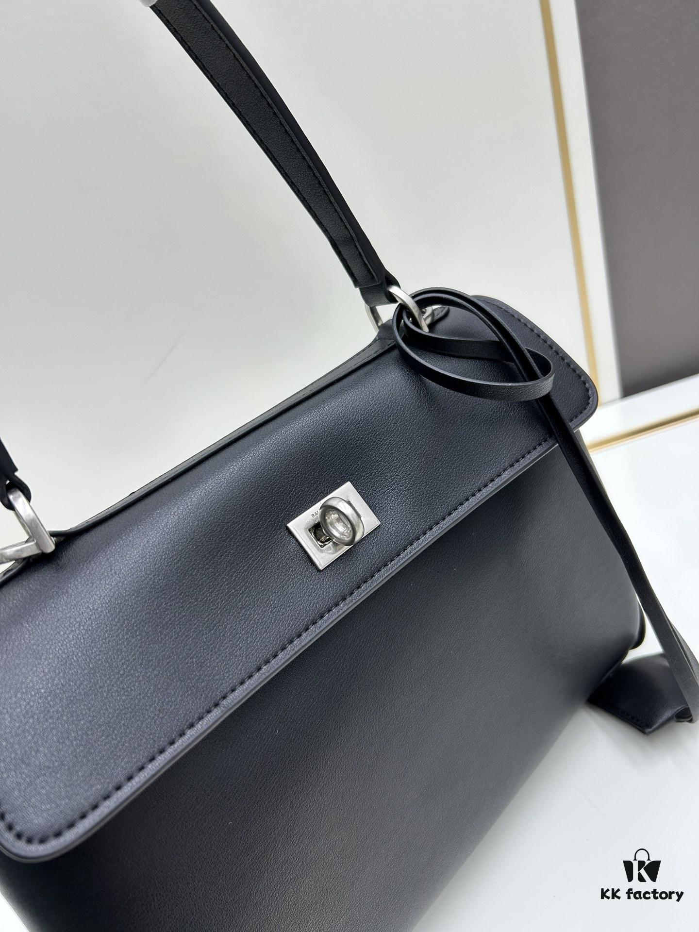 28cm Balenciaga Rodeo 🖤🖤