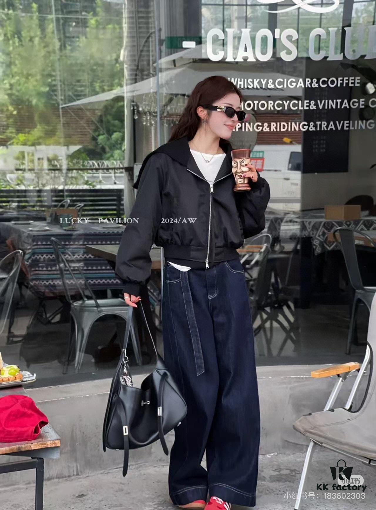 6930e2156e68136f4d9b23f5 New BALENCIAGA Winter 24 Collection Re-See Shoulder Bucket Bag, Full-Grain Leather, Minimalist Luxury Design, Upcycled Motorcycle Glove Clutch with Keychain Closure, Effortlessly Chic Oversized Look