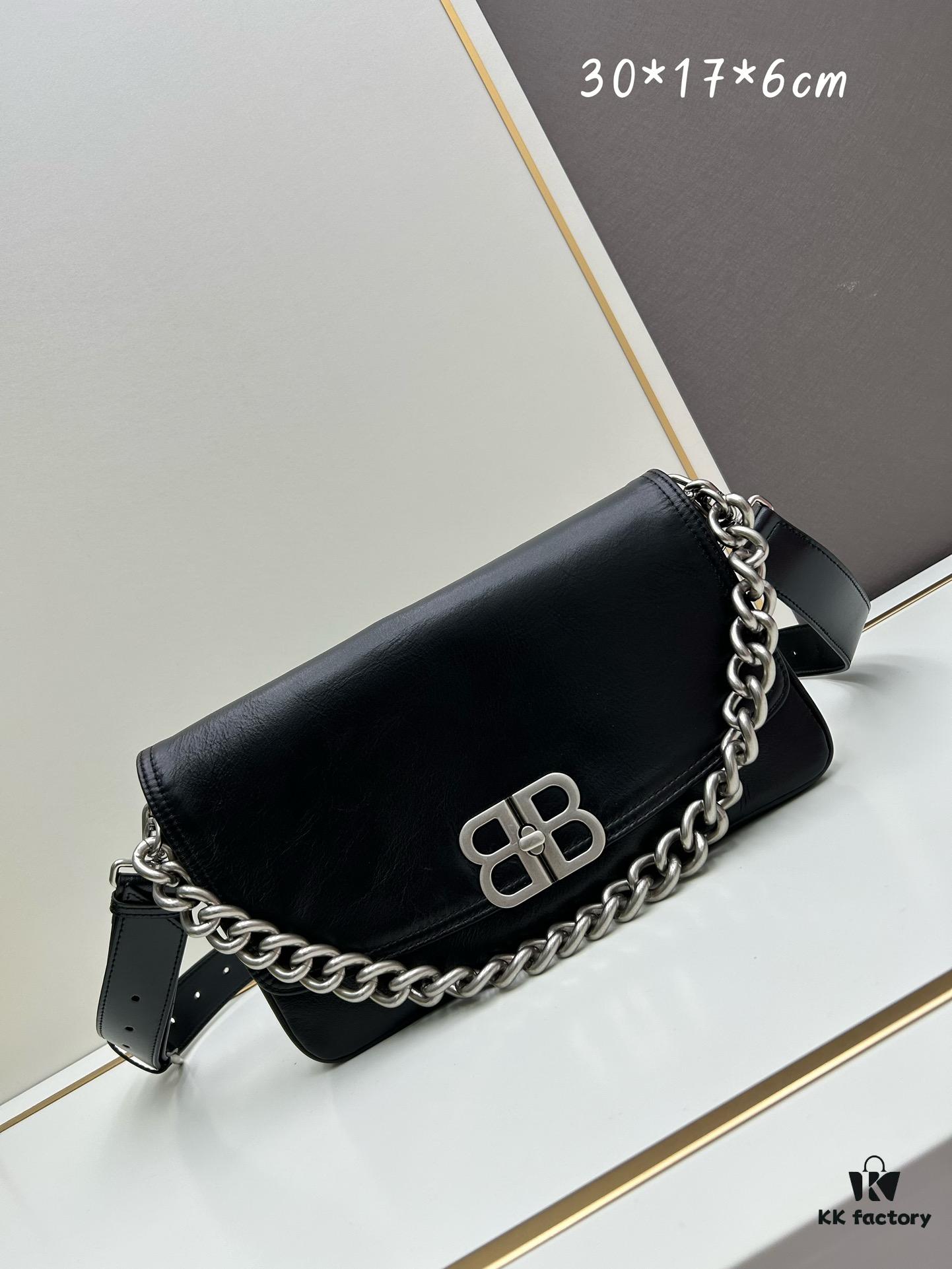 6930e2a76e68136f4d9b24c5 Medium Size 💰 Latest Hot-Selling Balenciaga New Soft Bag 84883, Top Grain Leather, Soft and Fine Texture, Stylish Metal Chain Strap