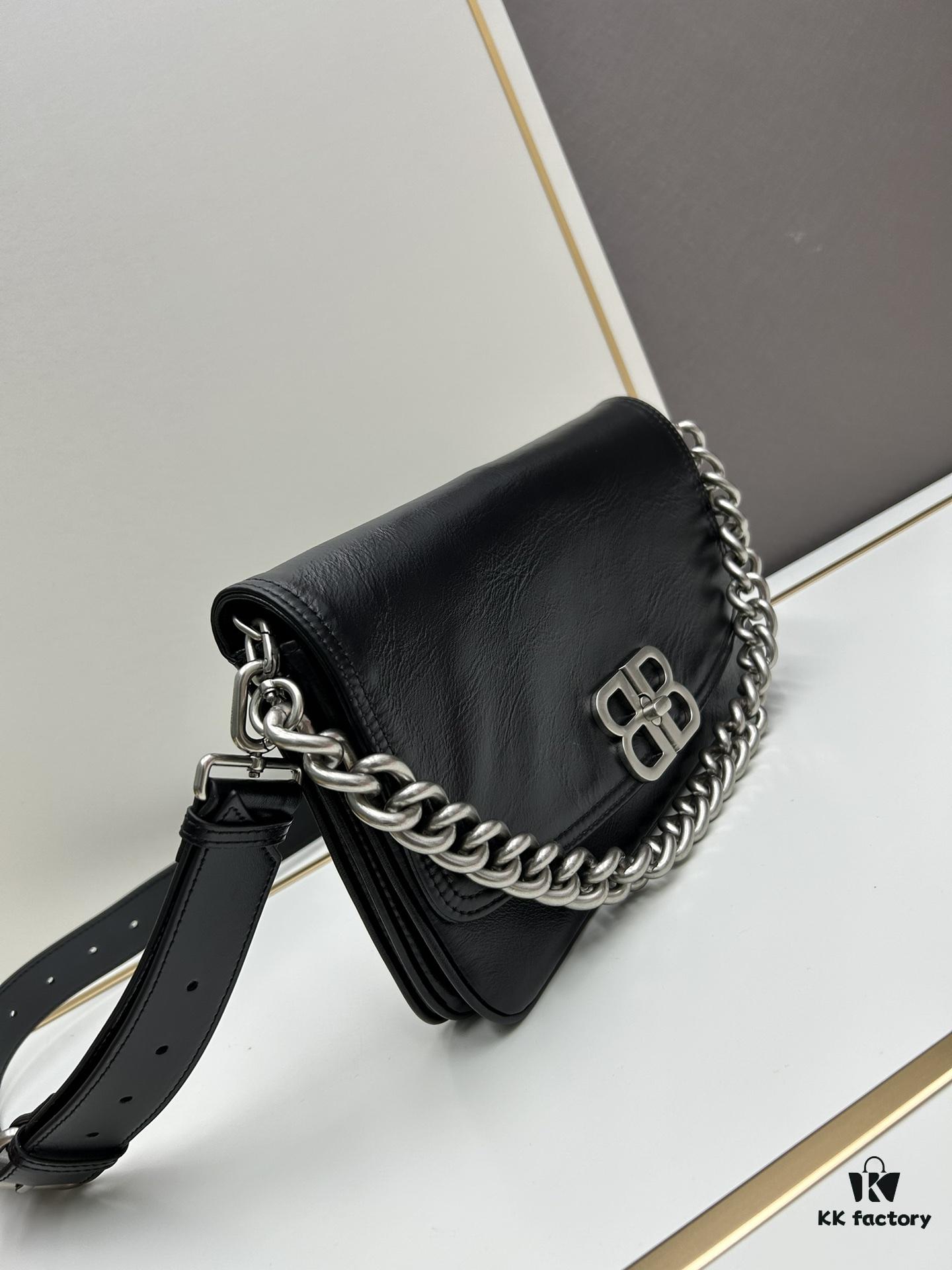 6930e2a86e68136f4d9b24c8 Medium Size 💰 Latest Hot-Selling Balenciaga New Soft Bag 84883, Top Grain Leather, Soft and Fine Texture, Stylish Metal Chain Strap