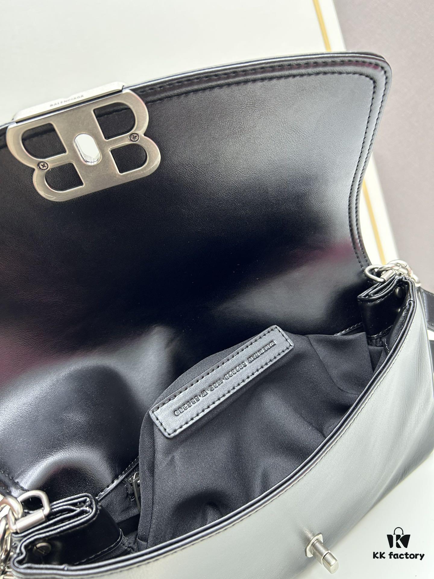 6930e2ab6e68136f4d9b24cd Medium Size 💰 Latest Hot-Selling Balenciaga New Soft Bag 84883, Top Grain Leather, Soft and Fine Texture, Stylish Metal Chain Strap