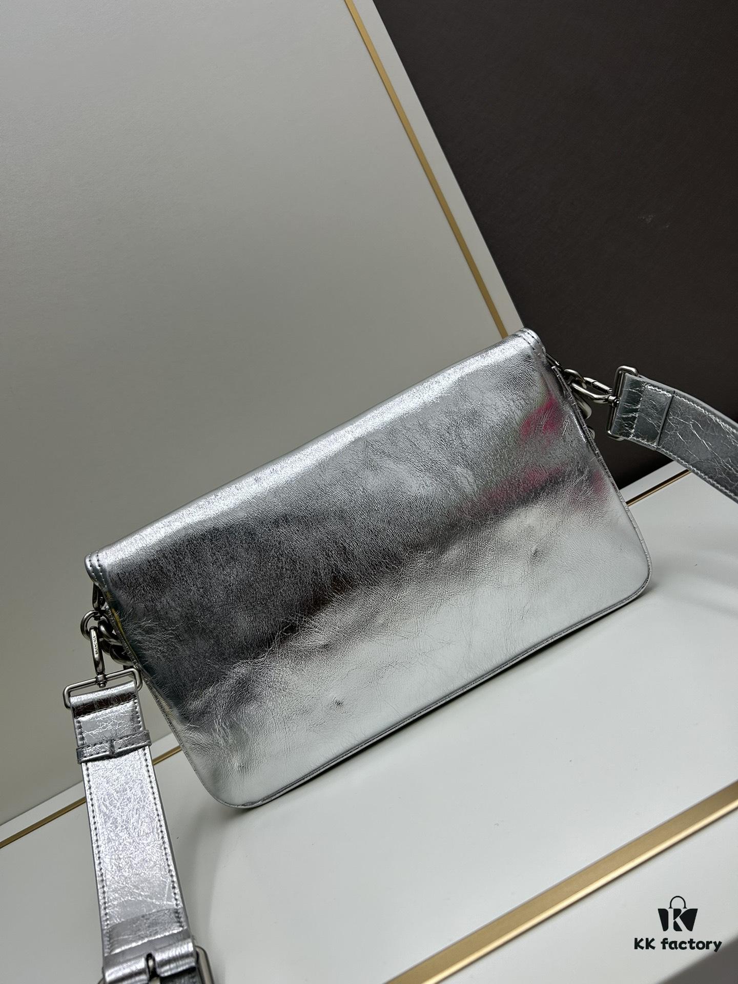 6930e2b86e68136f4d9b24e2 Medium Size 💰 Latest Hot Selling Balenciaga Soft Bag New Arrival, Premium Full-Grain Leather, Soft and Smooth Texture, Stylish Metal Chain Strap, Spacious Interior, Heavy-Duty Metallic Hardware, Dimensions: 30x17x6 cm, Model 84883