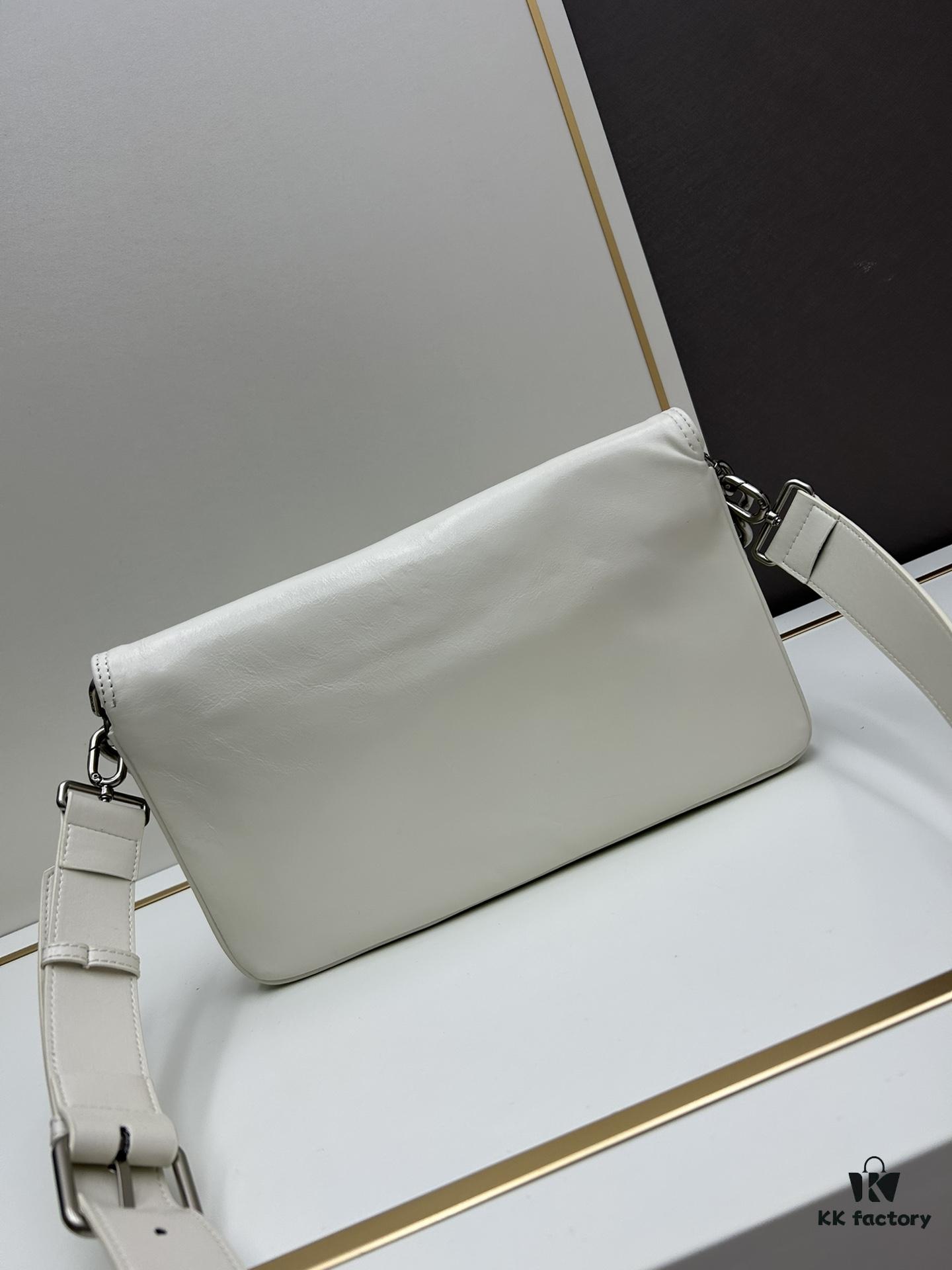 Medium Size 💰 Latest Hot-Selling Balenciaga New Soft Bag in Premium Full-Grain Leather