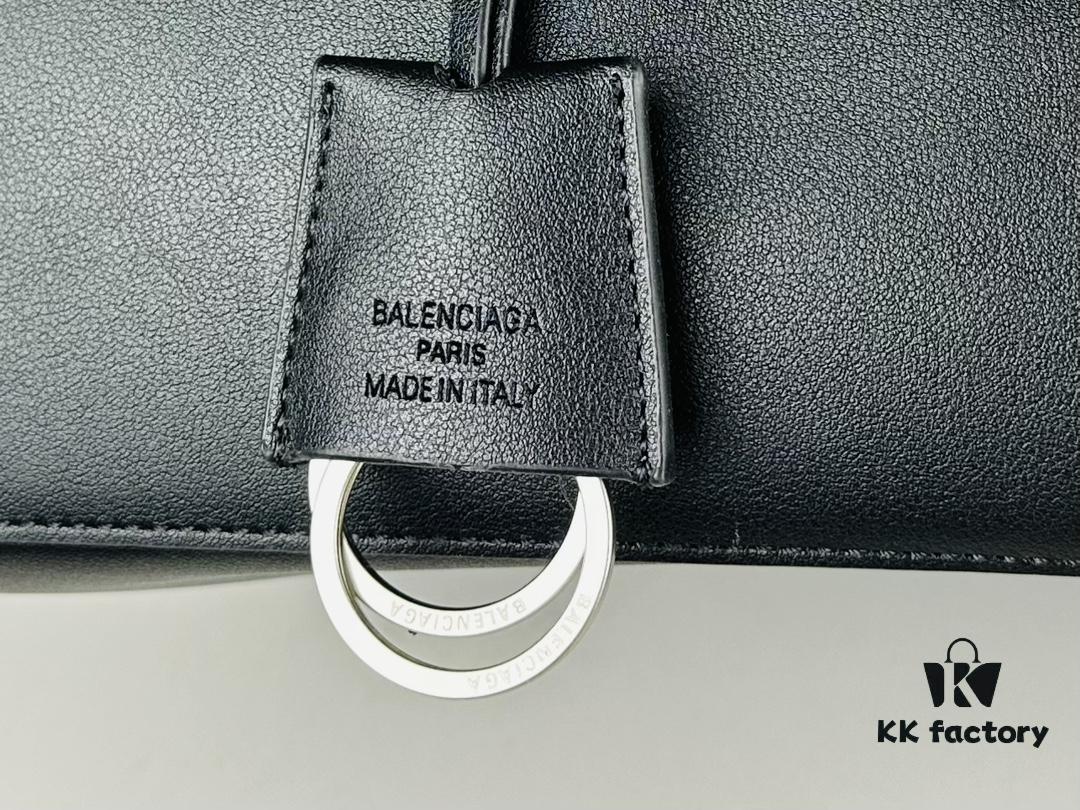 6930e3036e68136f4d9b254d Large BALENCIAGA RODEO BAG Masterpiece - Instant Icon