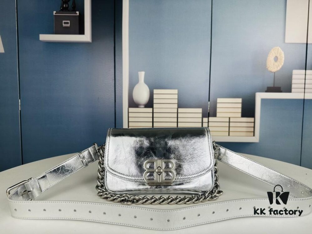 6930e3196e68136f4d9b256f Small Size Latest Hot-Selling Balenciaga New Soft Bag, Premium Full-Grain Leather, Soft and Fine Texture, Stylish Metal Chain Strap, 23x14x6cm