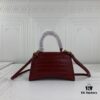 6930e3296e68136f4d9b258d New Arrival☀Balencia Paris Home, This Season's Highlight: Crocodile-Textured Black Hourglass Bag
