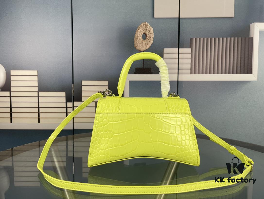 6930e3396e68136f4d9b25a9 New Large/Small 235 Balencia Paris, This Season's Highlight: Tote Bag with Hourglass Silhouette in Plain Weave