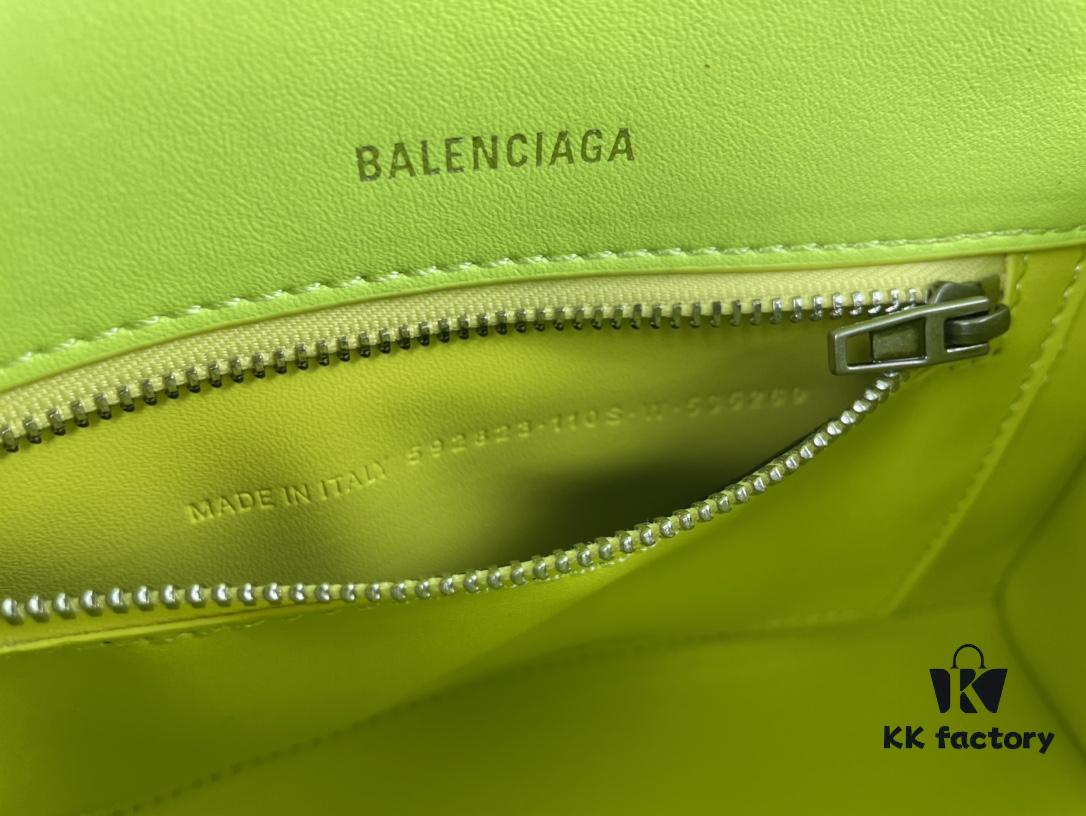 6930e33d6e68136f4d9b25b1 New Large/Small 235 Balencia Paris, This Season's Highlight: Tote Bag with Hourglass Silhouette in Plain Weave