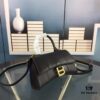New Large and Small 235 Balencia Paris House, This Season's Highlighted Plain Weave Hourglass Bag