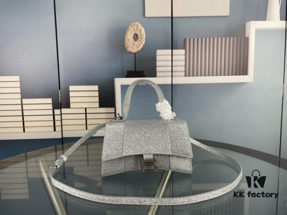 6930e3bf6e68136f4d9b267e New Arrival Pearl Shine Oversized & Mini 195 Balencia Paris House, This Season's Highlight Sandglass Bag