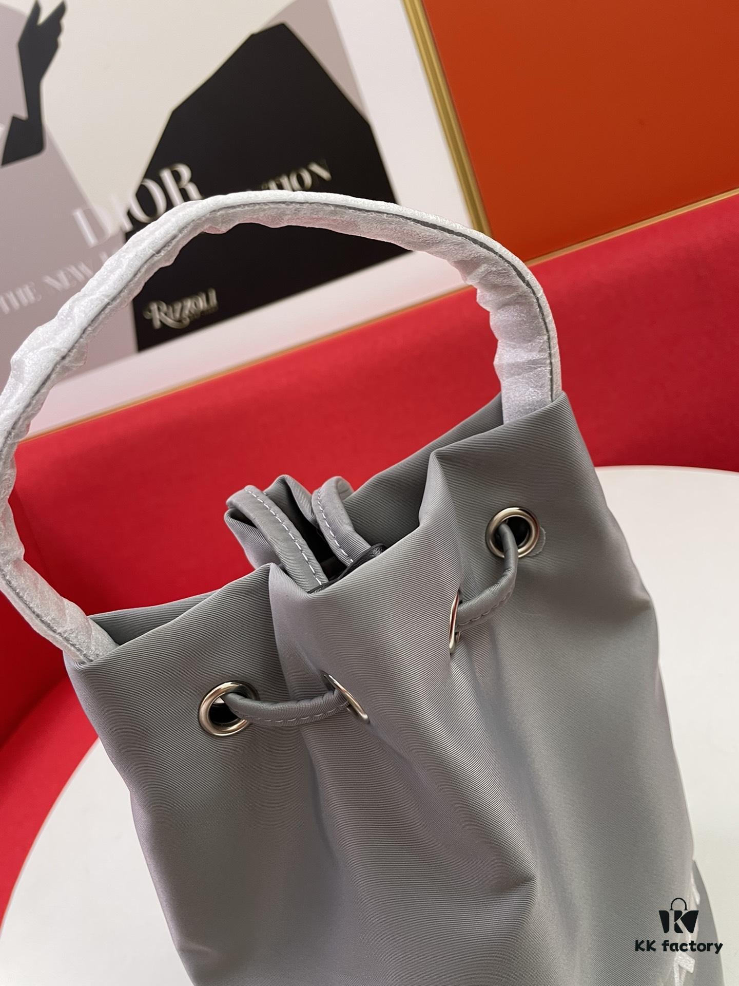 BALENCIAGA Spring/Summer New Arrival NAVY CABAS Bucket Bag