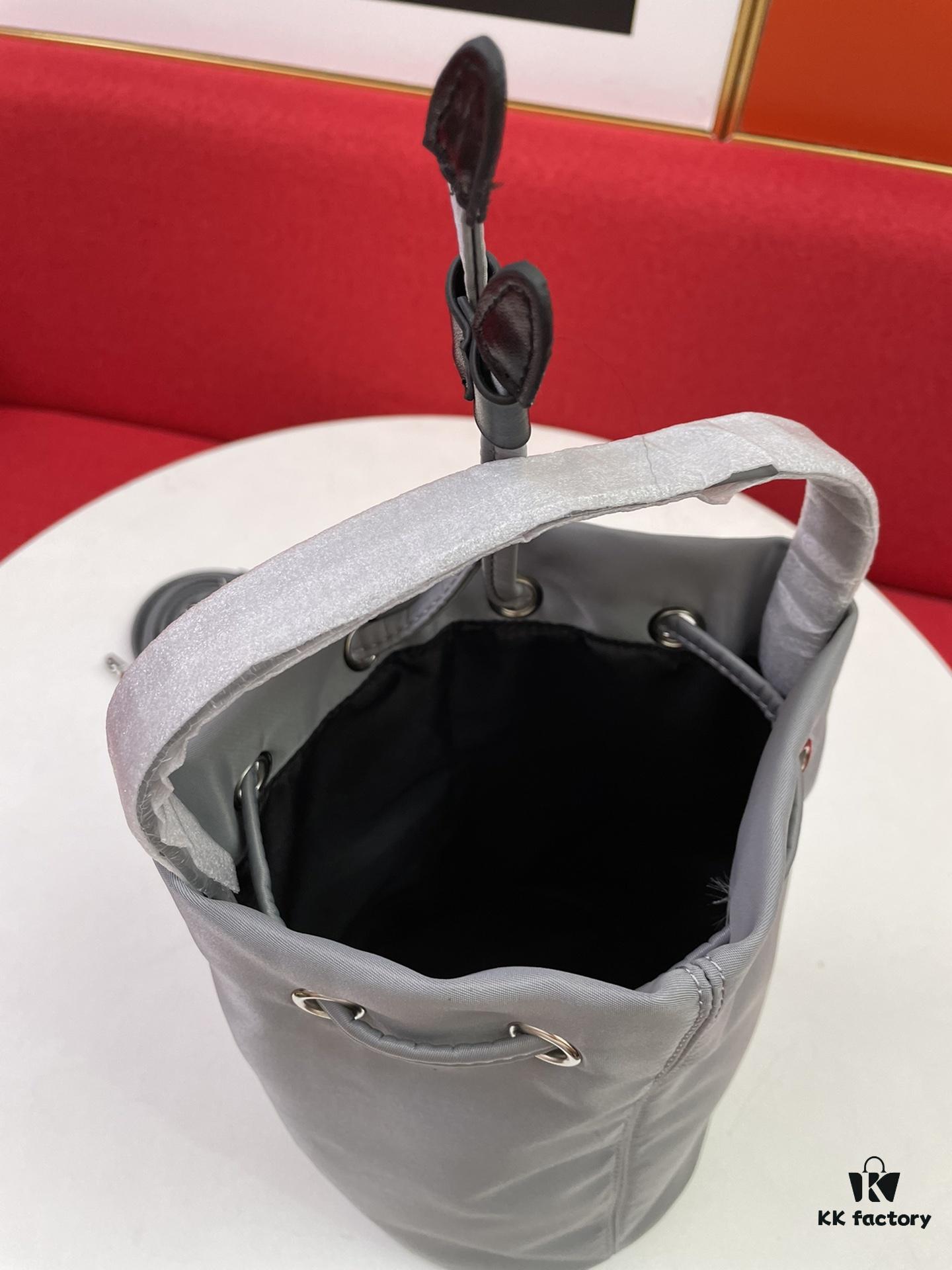 BALENCIAGA Spring/Summer New Arrival NAVY CABAS Bucket Bag