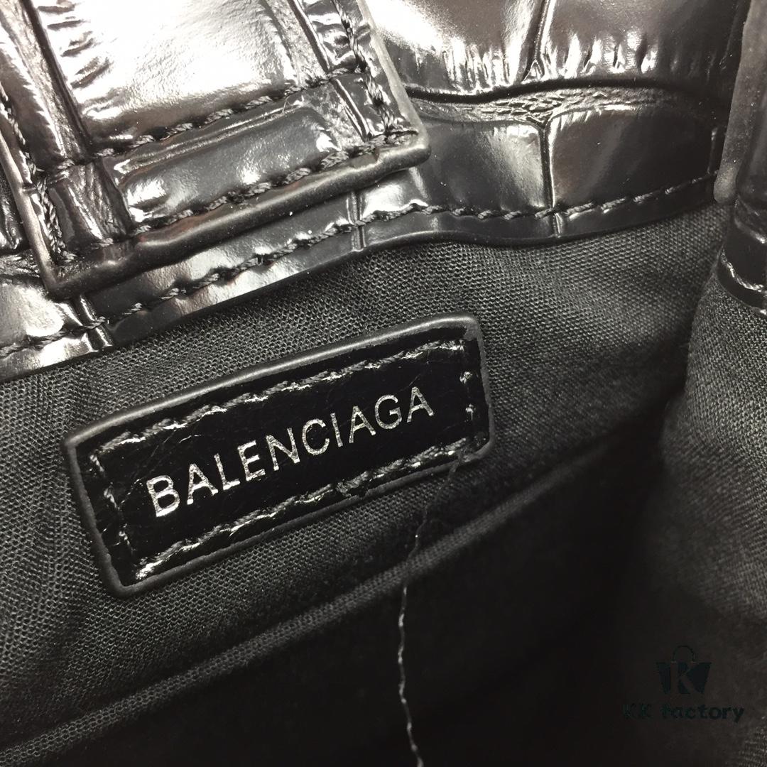 6930e4236e68136f4d9b2724 Crocodile Texture 🔥Balenciaga Phone Bag