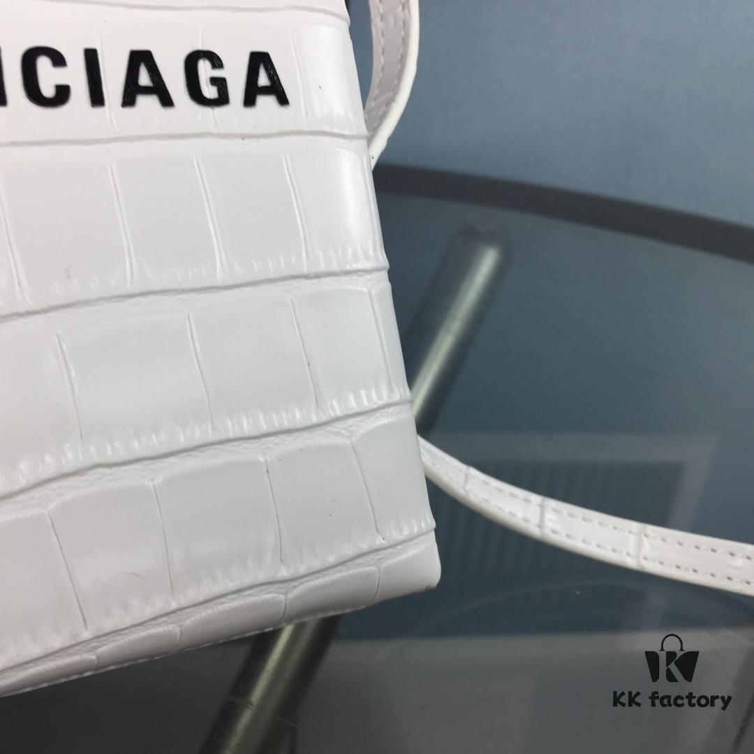 6930e4236e68136f4d9b2725 Crocodile Texture 🔥Balenciaga Phone Bag
