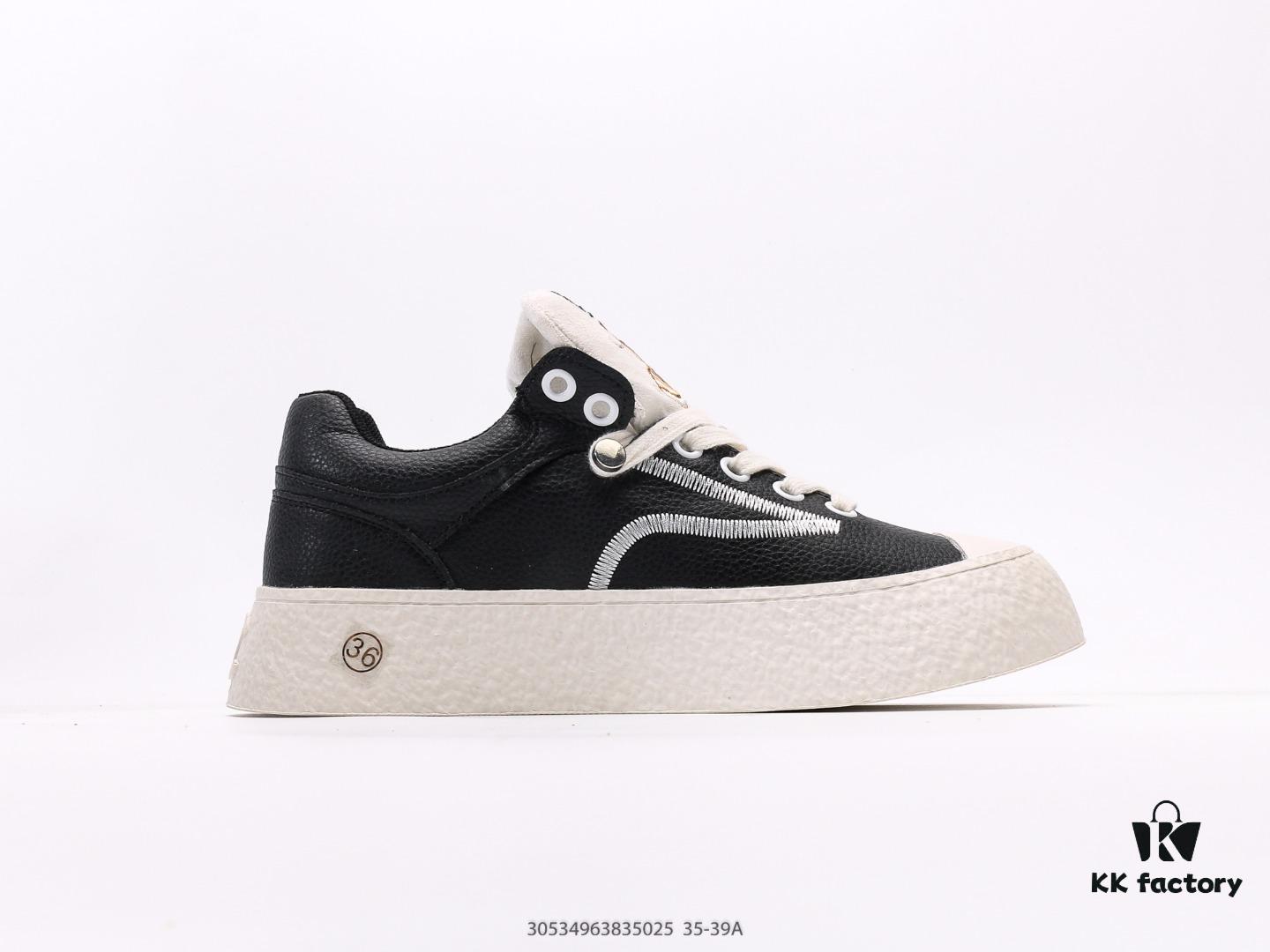 6930e68e6e68136f4d9b2b55 Chanel Kung Fu Panda Electric Show Style 2024 Autumn/Winter New Authentic Leather Lightweight Versatile Casual Sneakers