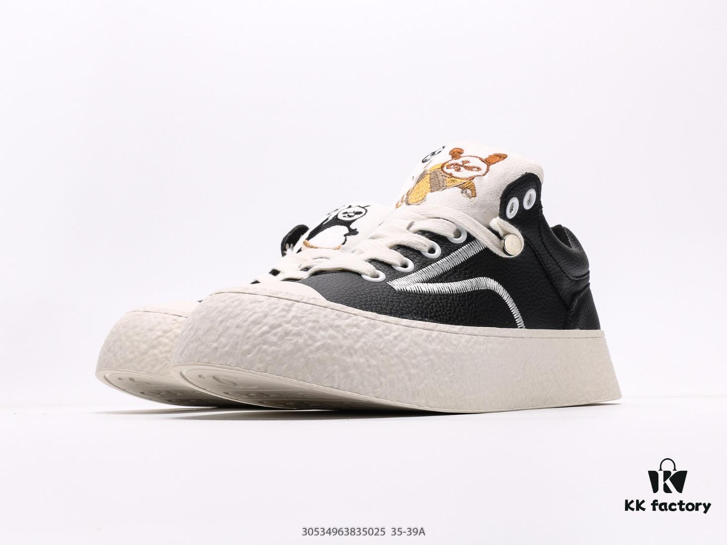 6930e68e6e68136f4d9b2b58 Chanel Kung Fu Panda Electric Show Style 2024 Autumn/Winter New Authentic Leather Lightweight Versatile Casual Sneakers
