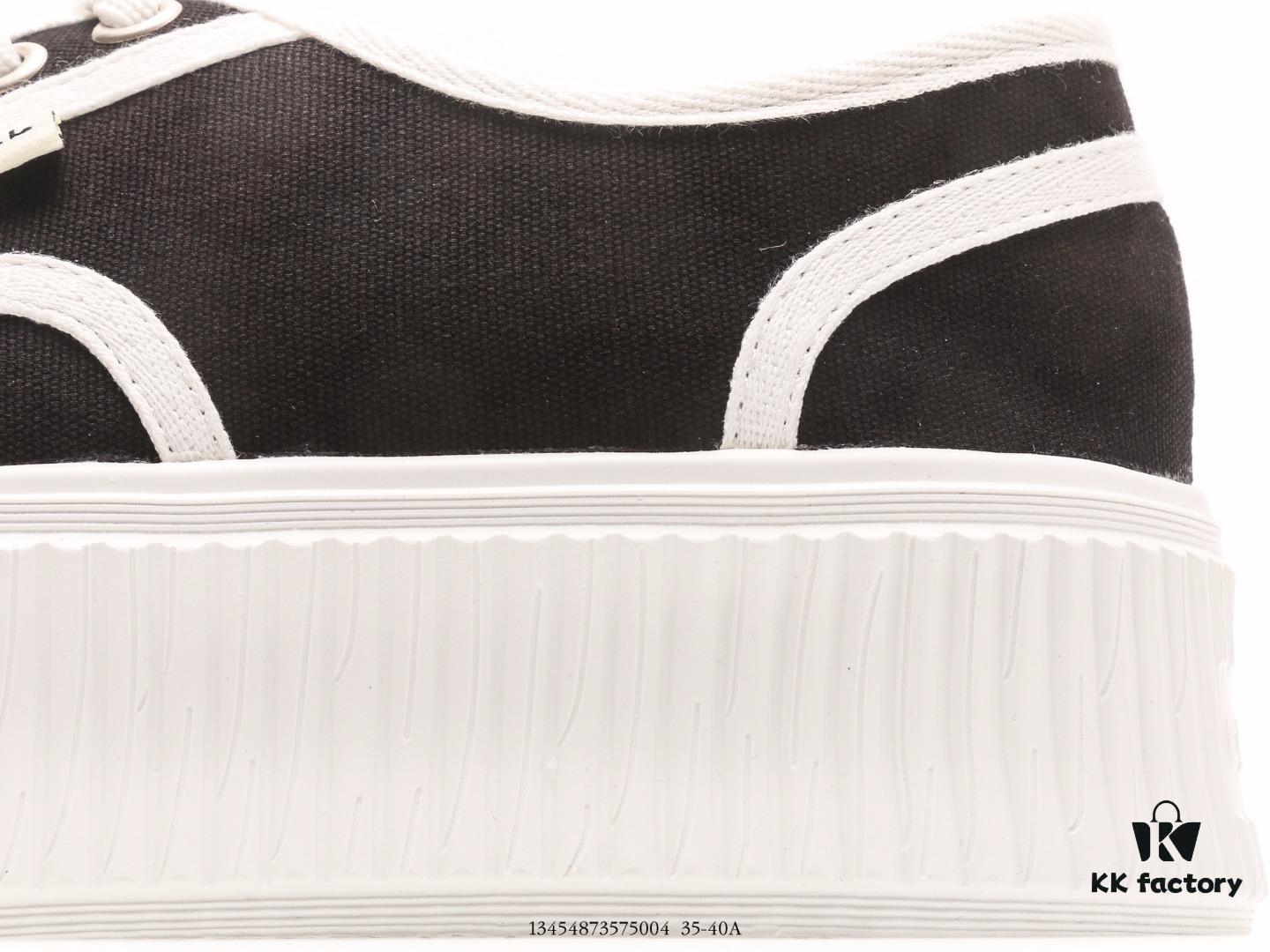 6930e6a46e68136f4d9b2b7d Chanel Canvas Casual Platform Sneakers, Classic All-Season Style, Favored by Influencers and Social Media Stars, Highly Popular with Excellent Breathability, Perfect for Spring and Summer, Stylish and Youthful Design That Elevates Any Outfit, Easy to Maintain, Comes with Exclusive Retail Packaging